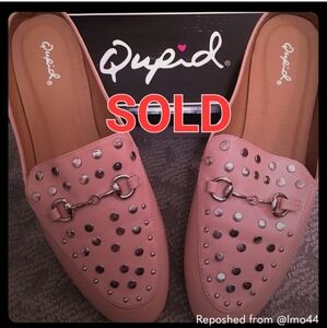 Qupid Pink Studded Mules Sz 10